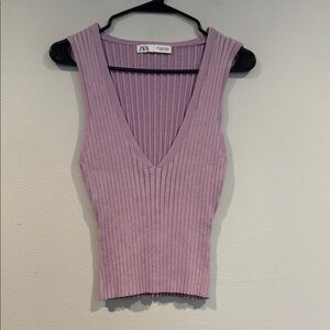 Zara Women's Light Purple Ribbed Knit Top with Stretch and Deep V - Size Large